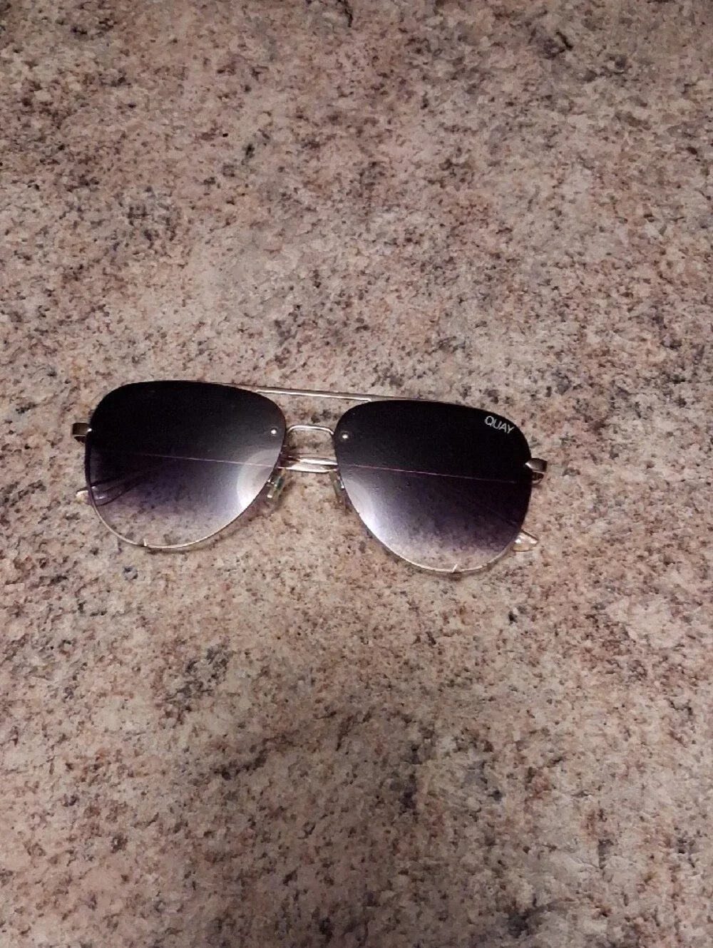 QUAY Aviator Sunglasses with Gradient Purple Lenses